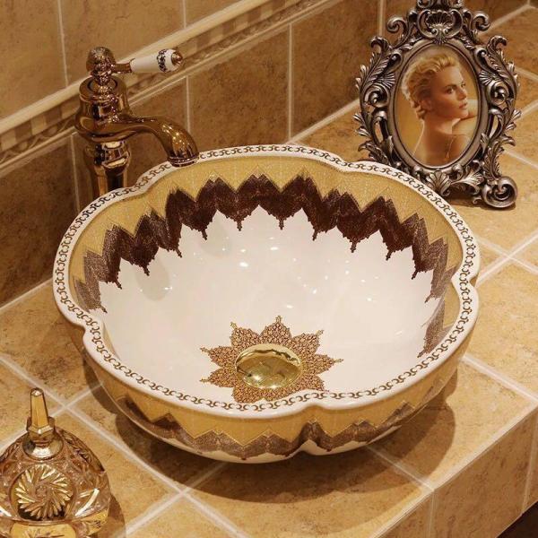 A32030 ʃ{E ʃ{[  萅  􂢔 ʊ