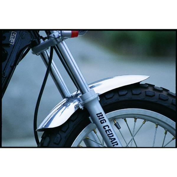 BIGCEDAR（ビッグシーダー） TW200/225 アルミフロントフェンダー 仕様