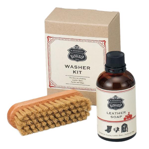 皮革に溜まった汚れを洗い出すためのクリーニングアイテム。革繊維に深く浸透し、クリーナーだけでは落としきれなくなってしまった古い油分、クリームを洗い出します。汚れを落とすだけでなく、皮革に「潤い」「柔軟効果」を与える、ラノリン、ホホバオイルの...