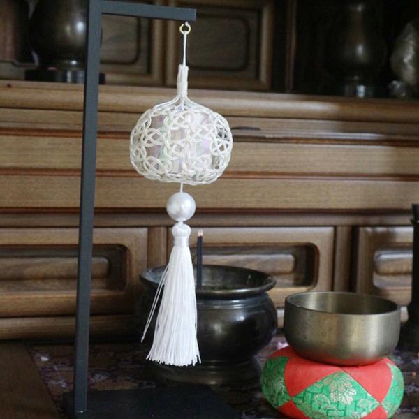 盆提灯 お盆 水引仏壇用提灯「仏縁郷」白雲 飾り台付 提灯 仏壇 仏壇用品 お彼岸 お供え 供養 慶弔 弔事 法事 御盆 仏壇用提灯 仏壇用 仏具 水引き 新盆 旧盆