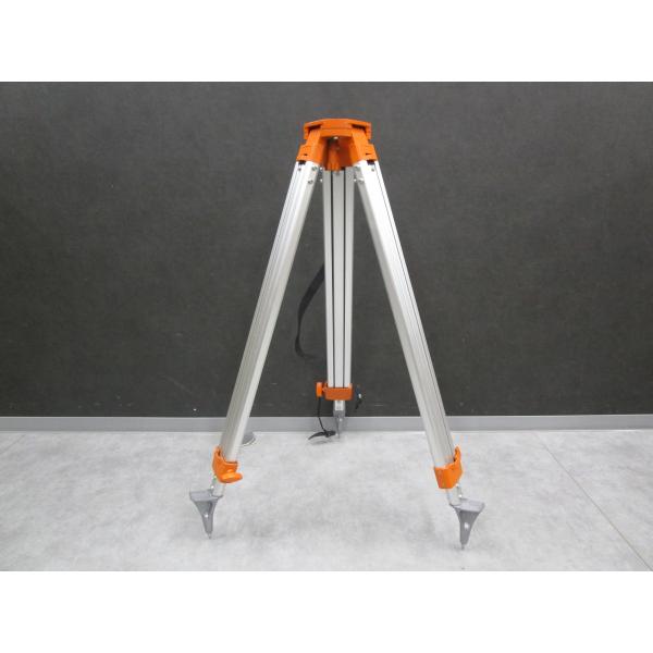 【中古品】【即納可】　三脚　平面　 5/8インチ　角パイプ