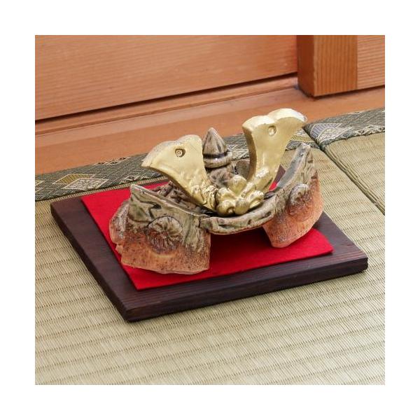 信楽焼 兜飾り 緋色 小 コンパクト おしゃれ スカーレット 5月人形 置物 端午の節句 五月人形 兜 かぶと カブト 端午 節句 ギフト 陶器 信楽焼き あすつく