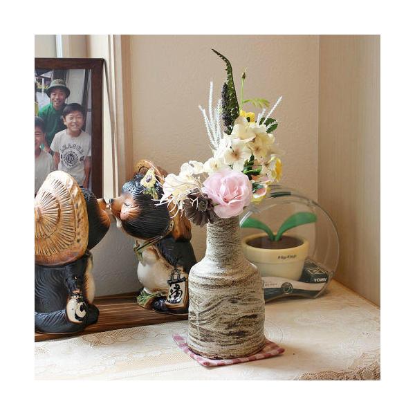 【信楽焼】卓飾り　花入れ　円　刷毛目 信楽焼 一輪挿し 刷毛目 壷型 小さい 花瓶 陶器 おしゃれ 花入 花びん