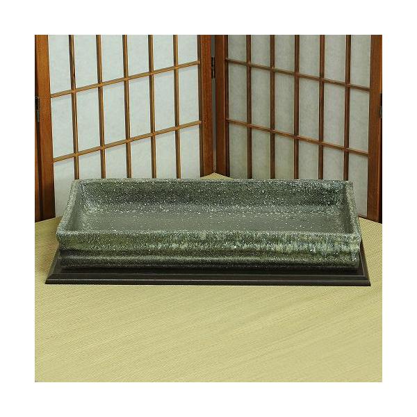 【スペック】水盤 17号：幅51.5×奥行31×高さ7(cm) 信楽焼・国産【備考】花台等は付きません。華道用品にて販売しております。箱入りでお届けします。池坊・嵯峨御流など、華道、生花用としてお使い頂けるおしゃれな生け花の花器です。盆栽や...