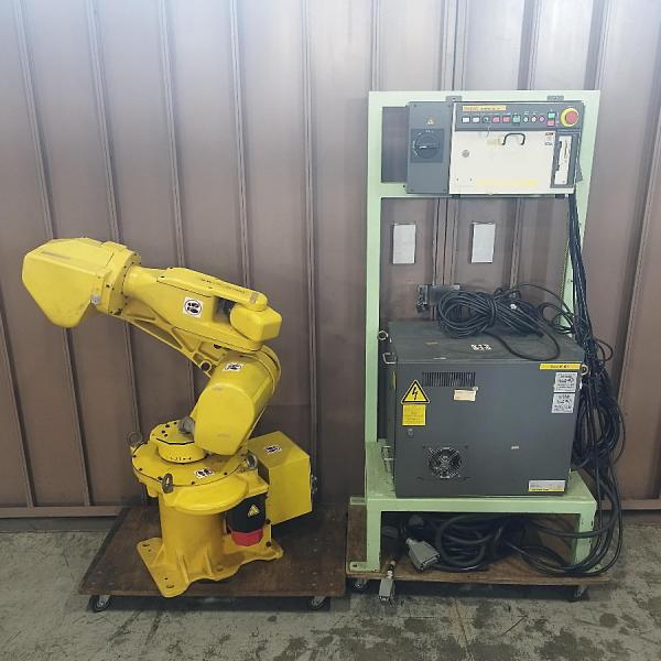 現状品］FANUC/ファナック ARC Mate 100i R-J3セット ロボットアーム M