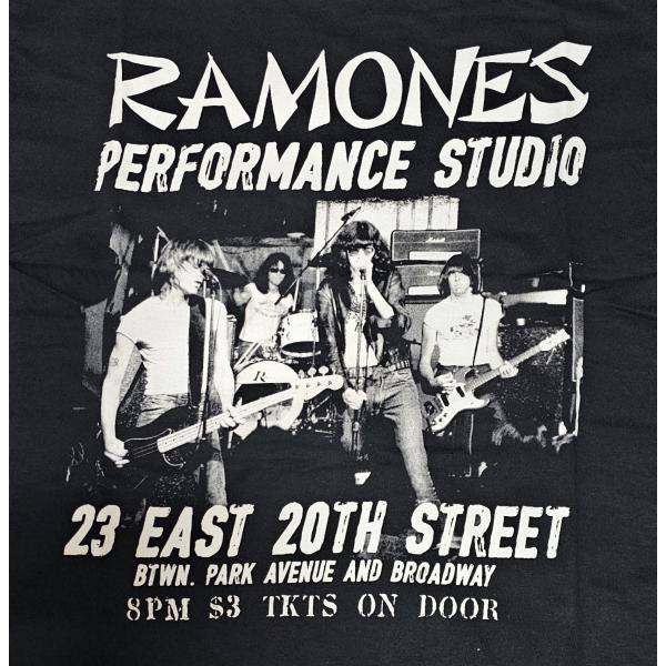 ROCK OFF ラモーンズ Tシャツ RAMONES East Village 黒 正規品 ロックT