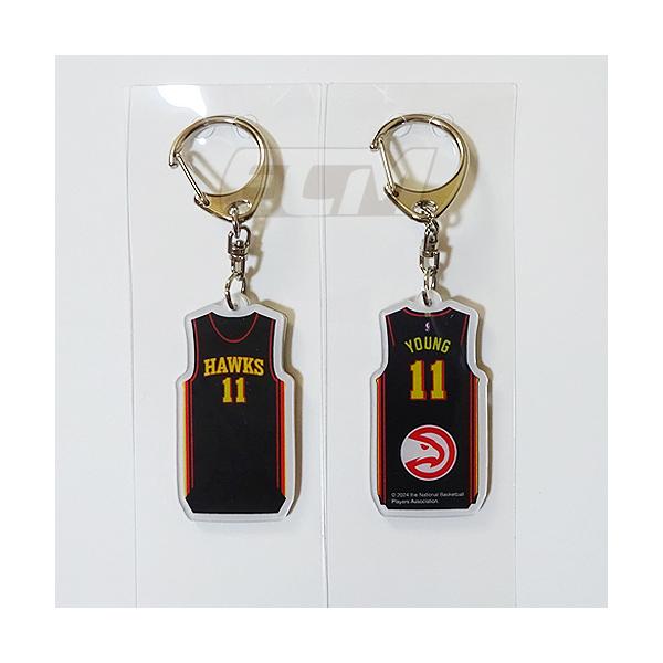 クレジットカード決済の場合のみネコポスでのご発送（350円税込）が可能になりました。ご希望の場合、備考欄に「ネコポス希望」とご記載ください。（記載がないと通常発送です）■商品説明NBA公認のユニフォーム型アクリルキーホルダーです。こちらは国...