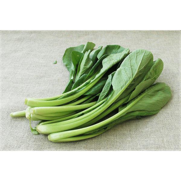 農薬も肥料も一切使わず、自然の力だけで育った小松菜です。クセが少なくやさしい味わいで、自然栽培ならではの澄んだ風味を楽しめます。おひたしや味噌汁の具材、炒め物はもちろん、スムージーにしても飲みやすい野菜です。カルシウムや鉄分が豊富で、毎日の...