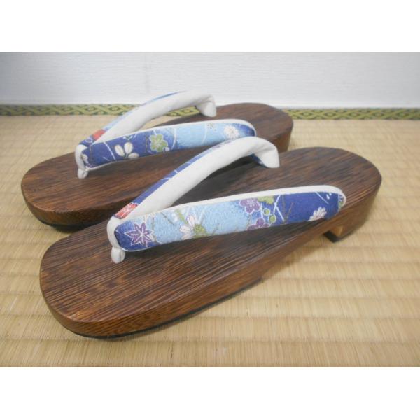 SALE定価￥３５２０→￥２１４５雪下草　[オリジナル]　桐下駄　焼き右近　ちりめんブルー柄鼻緒　２３.５〜２５.５ｃｍ