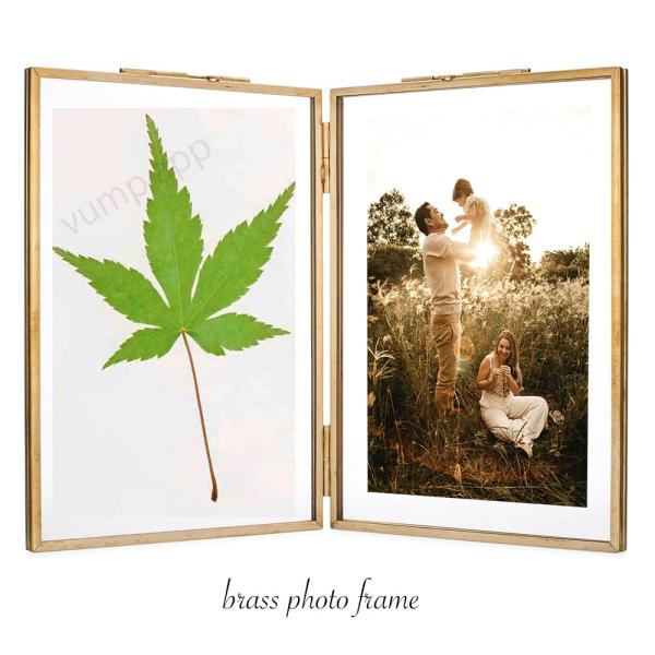 関連キーワード：フォトフレーム 2l 2面 ガラス 真鍮 ゴールド 2枚 おしゃれ アンティーク クリア 写真立て かわいい 折りたたみ 金 コンパクト 卓上 記念日 結婚式 透明ガラス フォトスタンド フォトフレーム 真鍮 ガラスフォトフ...