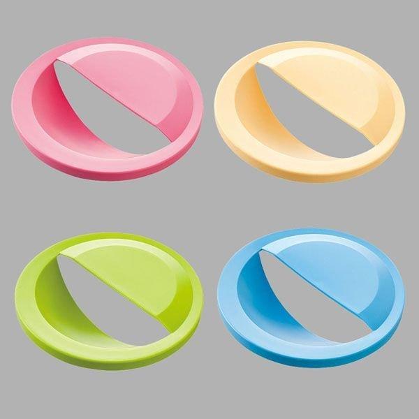 ●カラフルで機能的な排水口用キャップです。 ●水はけが良く、ゴミが見えないような機能的なデザインにしました。 ●直径145ｍｍの排水口でご使用になれます。ご使用の際は、必ずシンクの排水口のサイズをご確認下さい。排水カゴの深さは45ｍｍ以上の...