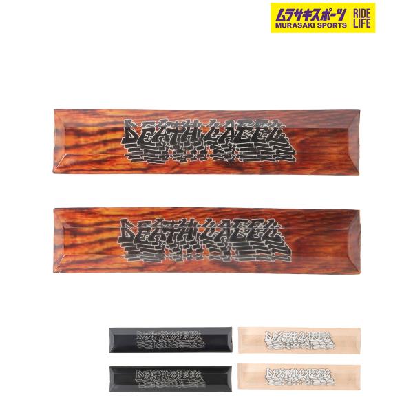 【DEATHLABEL】デスレーベルのデッキパット。表面は立体感があるので、滑りにくく安定性を高めてくれます。特徴的なブランドロゴが描かれているのもポイント。2つセットになっているため、お好みの位置に貼ることができます。≪商品詳細≫■サイズ...