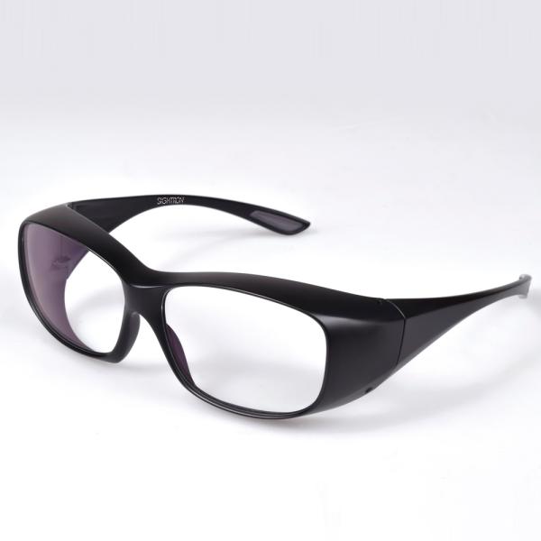 TKK0002         暗い場所でも、明るい場所にいるのと同じくらいの視力を得ることが可能。星空をよりはっきりと観察することができる