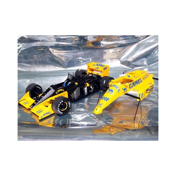 【美品】CAMELデカール付 タミヤ LOTUS 99T 未組立品 museumcollection_d830