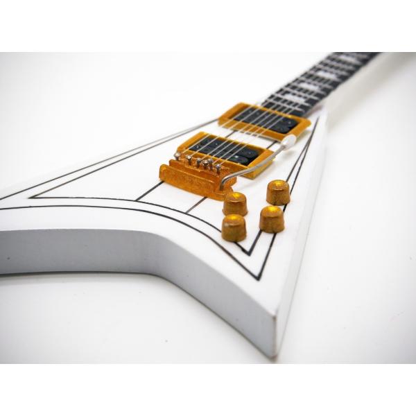 Musical Story E Model ミニチュア ギター フィギュア 楽器 模型 ランディー ローズ ジャクソン V スタイル Buyee Buyee Japanese Proxy Service Buy From Japan Bot Online