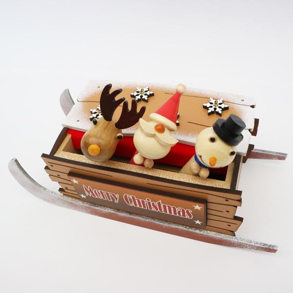 [Release date: July 1, 2022]木製のあたたかい風合いのからくりシリーズです。クリスマスのプレゼントにピッタリ！オルゴールの音色に合わせてキャラクターが左右に動きます。可愛らしいキャラクターとオルゴールの音色をお楽し...