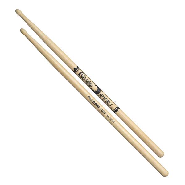 10周年を迎え更に進化中のバンドリ!から先月アニメ放送が終了した話題の劇中バンド 「Ave Mujica (アベムジカ)」よりドラム“AMORIS”(アモーリス)のシグネチャードラムスティックサイズ:406mm ｘ 14mm 材質:アメリカ...