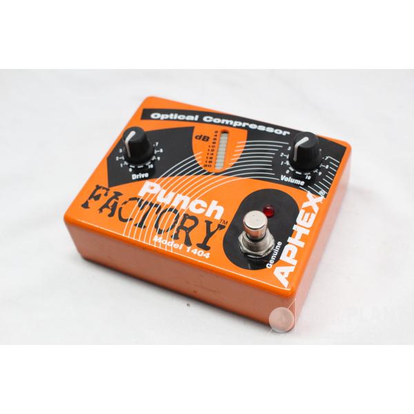<ベースエフェクター　コンプレッサー> Aphex Punch Factory 中古にて入荷です!レコーディング機材などを手掛けるAPHEXの定番ベース用コンプレッサー!シンプルな操作性と原音重視のナチュラルなコンプレッションが...