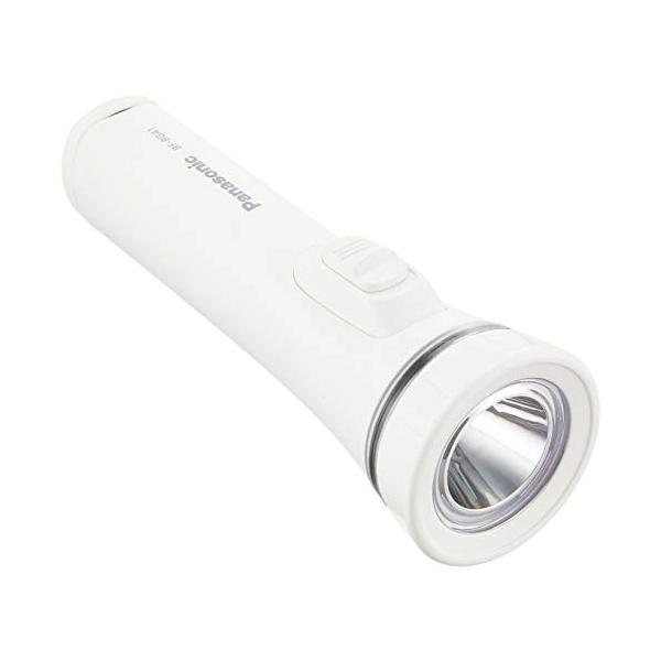 LED＋エボルタNEOで132時間連続使用可能ワイドパワーLEDで従来品BF-158BK-W比約1.7倍の明るさ約30lm丸洗いできる生活防水構造付属品：乾電池エボルタNEO単1形×2本外形寸法幅、奥行、高さ：66×66×195mm、質量：...