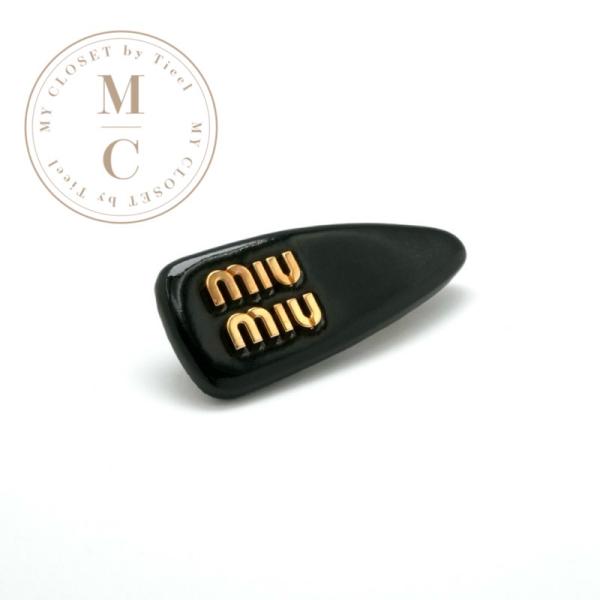 【miumiu】ロゴヘアークリップ バレッタ ヘッドアクセサリー miu ミュウミュウ MIUMIU ヘアアクセサリー ブラック ゴールド