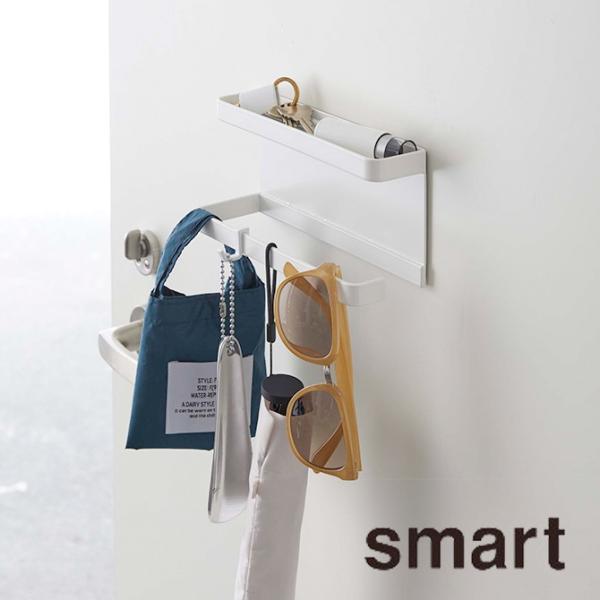 ■特徴スチール製の玄関扉にマグネットで簡単取り付け。傘や折り畳み傘をかけて収納。荷受時の印鑑やサインがスムーズに。付属のフックを引っ掛けて収納もできる。玄関で散らかる小物をまとめるのにも便利。メーカー品番：ホワイト/5041 ブラック/50...