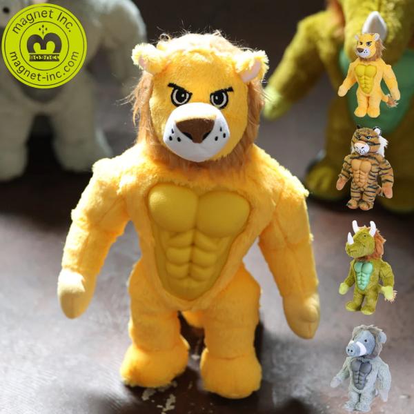 昼はごく普通の市民、夜は頼れるヒーロー！「ガーディアンズ ムキ」堂々の登場です！どんなに叩かれても、どんなに噛まれても――決してひるまず立ち上がるタフな仲間たち。クリーニング屋、パン屋、町のお医者さん、そして学校の先生。街に暮らす彼らは普段...