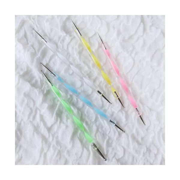 ネイルアートにかかせないドットペン。球体部分は大小異なったサイズの5本セット。綺麗な水玉やドットが簡単にできます！