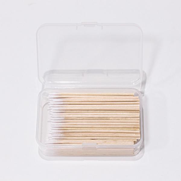 ケース付きスティックの先端にコットンが付いているいるためお爪からはみ出たジェルやポリッシュ等をふき取りやすく、使い捨てで気軽に使用できます。また先端が薄くなっているので隙間にフィットしやすいのが特徴です。180本入りパッケージサイズ：縦12...