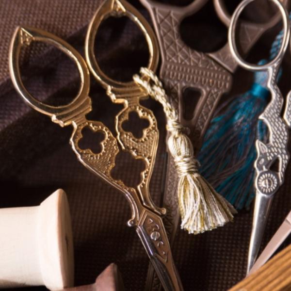 @AeB[NnT~@R{Zbg@؂@R؂