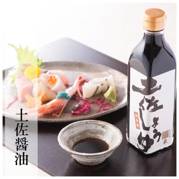 【生さば寿司】鯖寿司とはこのこと懐石料理店が作る鯖寿司を始め季節の創作押し寿司とお惣菜料理屋さんだったら通常は自分のお店でお醤油をあわせます。 それが刺身用であったり、煮物用であったり。 当店の場合は刺身醤油をあわせています。鰹節が大量に入...