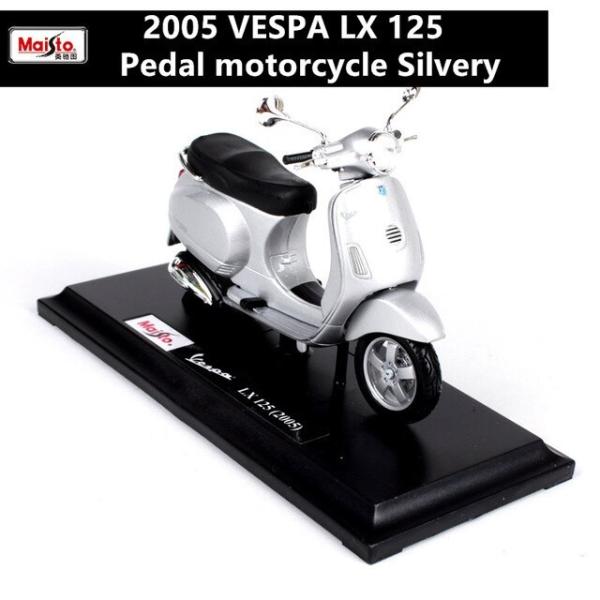 1:18 Piaggioスクーター 2005 Vespa LX 125 ローマの休日 バイク