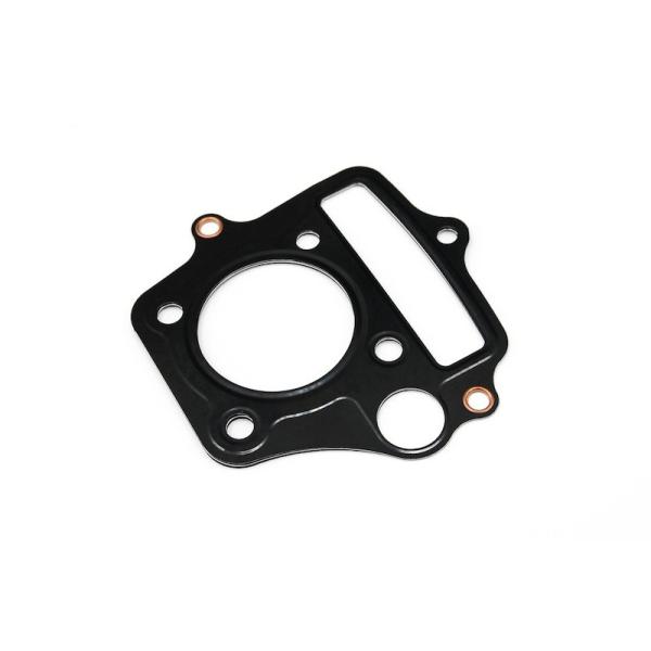 シリンダーとシリンダーヘッドの間のガスケットです。金属製のプレートが重なっているタイプのものです。■適合車種・1986年(G)〜1999年(X)モデルのスーパーカブ70（C70型）・1986年(G)〜2007年(7)モデルのスーパーカブ90...