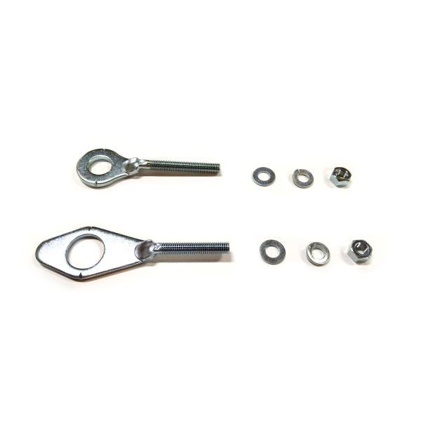 スーパーカブ50やリトルカブのC50/AA01モデルに適合するチェーンアジャスターのセットです。調整用のナットセットもセットになっております。サビが出やすい場所になるので、外観リフレッシュ用に使ってもらっても大丈夫です。ご自分でメンテナンス...