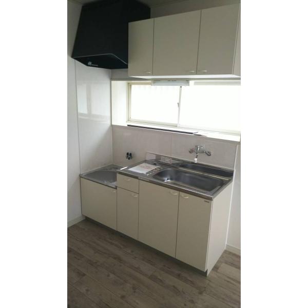 空室（居住者なし）リフォーム工事専門店です！　当店ホームページをご覧ください　　　七建築　http://nanakentiku.com当店は多能工職人による直接施工により低価格なリフォーム工事を実現いたしました。流し台交換だけでなく様々なリ...