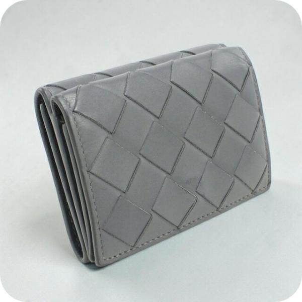 ボッテガヴェネタ BOTTEGA VENETA イントレチャート 三つ折り財布 財布 レザー レディース グレー系 【中古】 BOTTEGA VENETA（ボッテガ・ヴェネタ） 中古 三つ折り財布 三折財布
