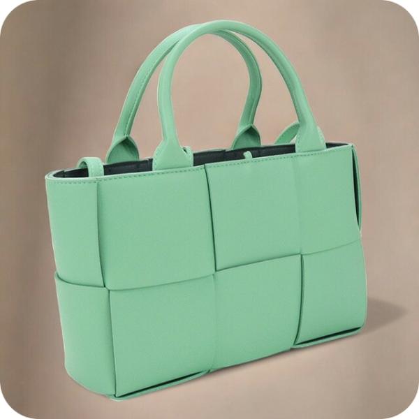BOTTEGA VENETA 中古 ボッテガヴェネタ トートバッグ レディース BOTTEGA VENETA 中古 ボッテガヴェネタ トートバッグ レディース