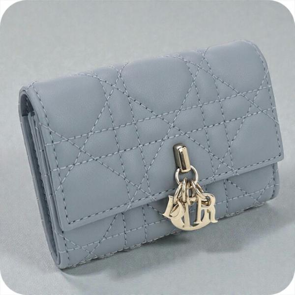 DIOR ウォレット　財布 Christian Dior（クリスチャン・ディオール） 中古 ディオール 二折