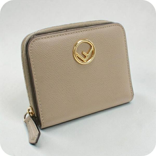 FENDI（フェンディ） 中古 二つ折り財布 二折財布 レディース ブランド