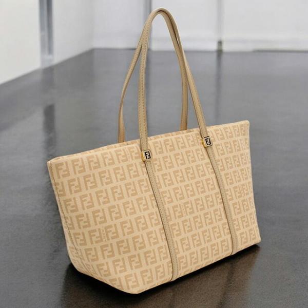 【希少・未使用品】FENDI フェンディ ズッキーノ　ショルダー 8BT150 フェンディ FENDI ズッキーノ ショルダーバッグ 8BR001 ブラウン