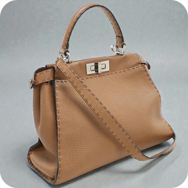 【フェンディ】　8BN290　ピーカブー　2WAYバッグ　現行品 FENDI（フェンディ） 中古 ハンドバッグ レディース ブランド