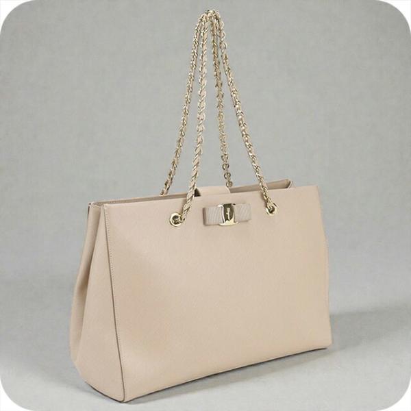 Ferragamo フェラガモ/ヴァラパテントチェーンレザーショルダー/AQ-21 7719/Bランク/89【中古】 FERRAGAMO（フェラガモ） 中古 ショルダーバッグ レディース ブランド
