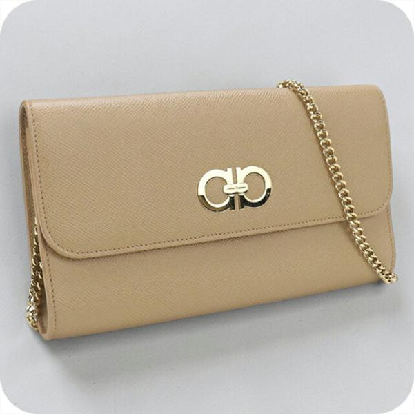 フェラガモ　チェーンバッグ FERRAGAMO（フェラガモ） 中古 ショルダーバッグ レディース ブランド