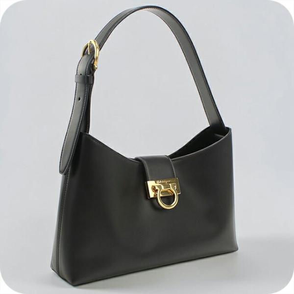 FERRAGAMO（フェラガモ） 中古 ショルダーバッグ レディース ブランド