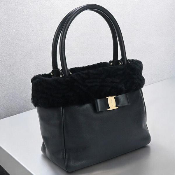 サルヴァトーレフェラガモ ハンドバッグ トートバッグ レザー 本革 リボン 黒 FERRAGAMO 中古 フェラガモ ハンドバッグ レディース ブランド ヴァラ