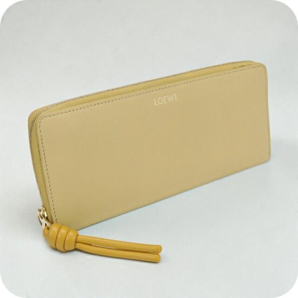 LOEWE アナグラムラウンドファスナー　イエロー 長財布 LOEWE（ロエベ） 中古 長財布 ラウンドファスナー レディース ブランド