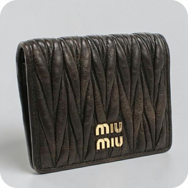 miu miu（ミュウミュウ） 中古 二つ折り財布 コンパクト レディース