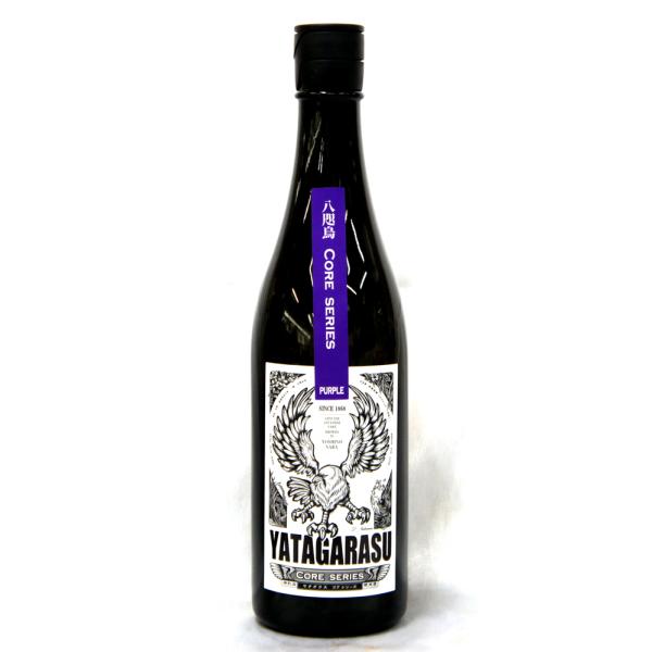 このお酒は、奈良県で初めて開発した酒米”奈々露”を使用した純米吟醸生原酒。COREシリーズの中で一番淡麗な酒質を目指して醸造しています。香りは比較的穏やか。ほのかに甘やかな柑橘や乳酸系のニュアンスも感じられます。口当たりには瑞々しさがあり、...