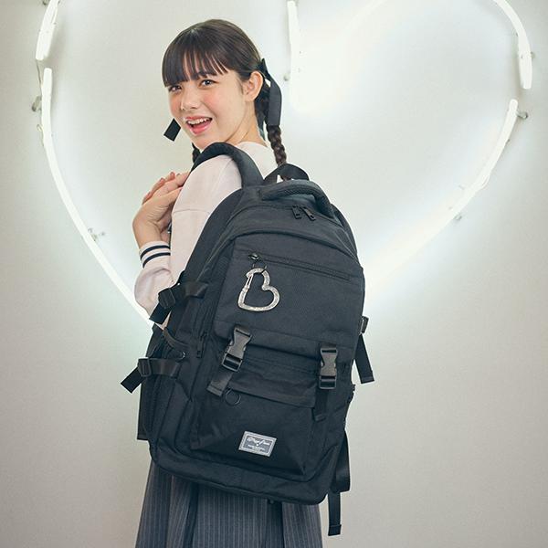 メゾピアノジュニア　ラメカラビナつきリュック mezzo piano Junior（メゾピアノ ジュニア） ラメカラビナ付きフラップ