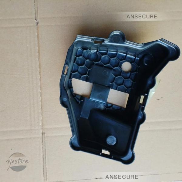 並行輸入品 1.4 ガソリンエンジンオイルセパレータートリムカバー アウディ A1 Q3 Q2 A3 8V A4 B9 A5 04E103729