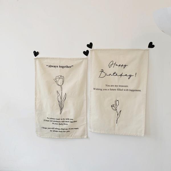 どこかノスタルジックな雰囲気が漂うファブリックポスター。レトロな綿生地の質感とイラストはお部屋をほんの少しかわいく演出します。サイズ：(約)35x55cm素材：綿布#韓国雑貨#韓国風#タペストリー#壁掛け#ファブリックポスター[ インポート...